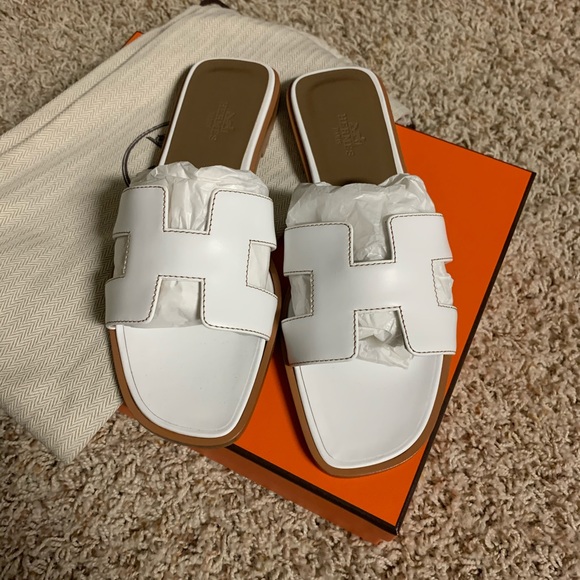 🎉💌SOLD!! 📫HERMÈS ORAN sandals 🥰😍🎁 - Picture 5 of 7